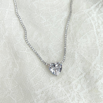 (WHITE) HEART OF LOVE Necklace